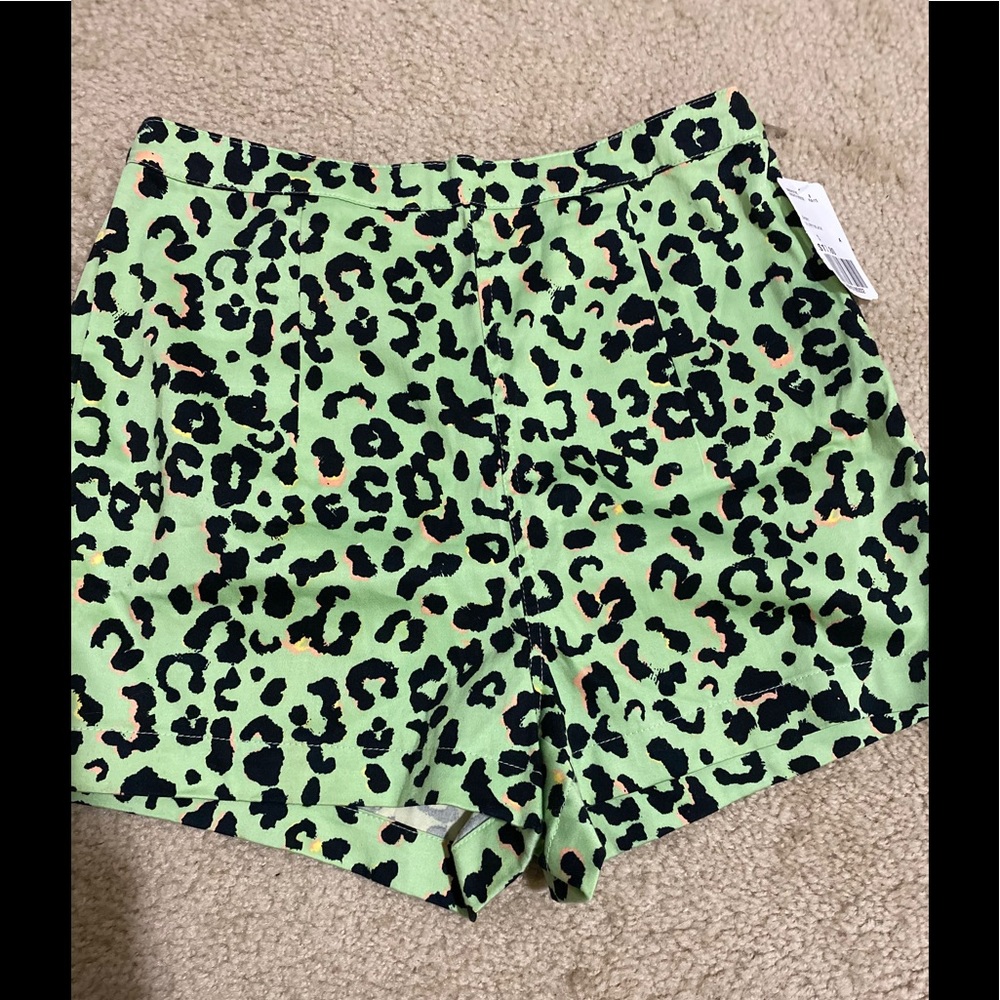 Brand New leopard print Short